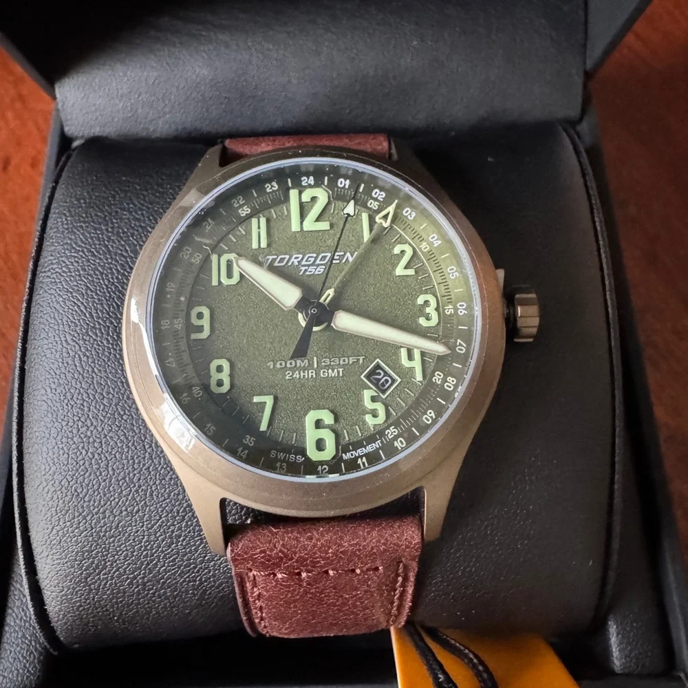 Torgeon Men’s Green Sapphire TN-1303 44mm GMT leather strap Watch.